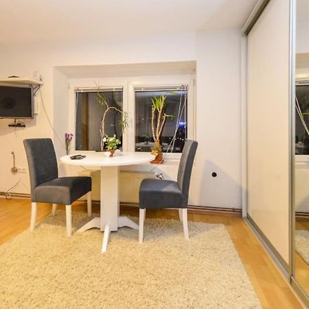 Apartment In Сараево Экстерьер фото